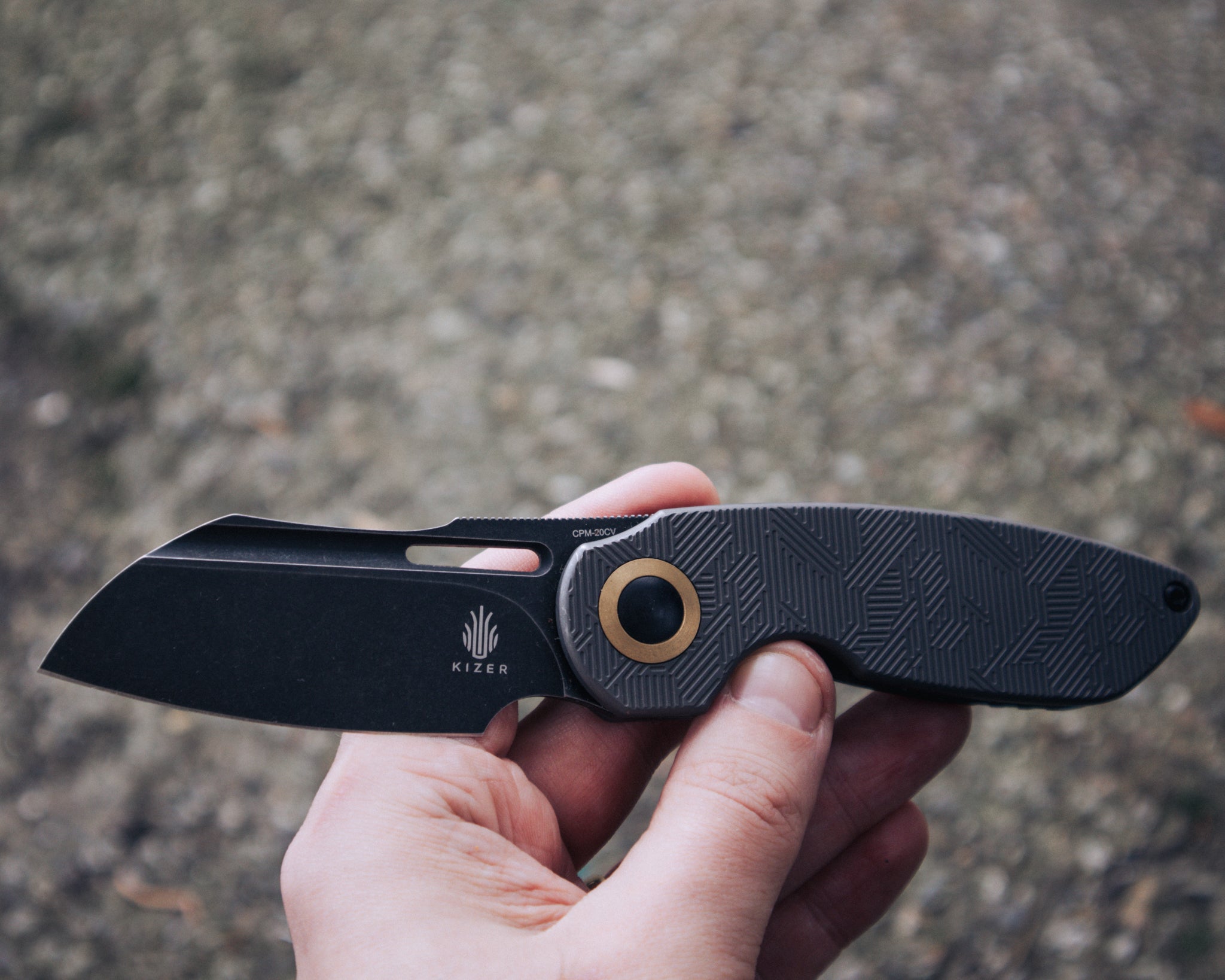 Kizer October – Titanium / CPM-20CV / Black DLC