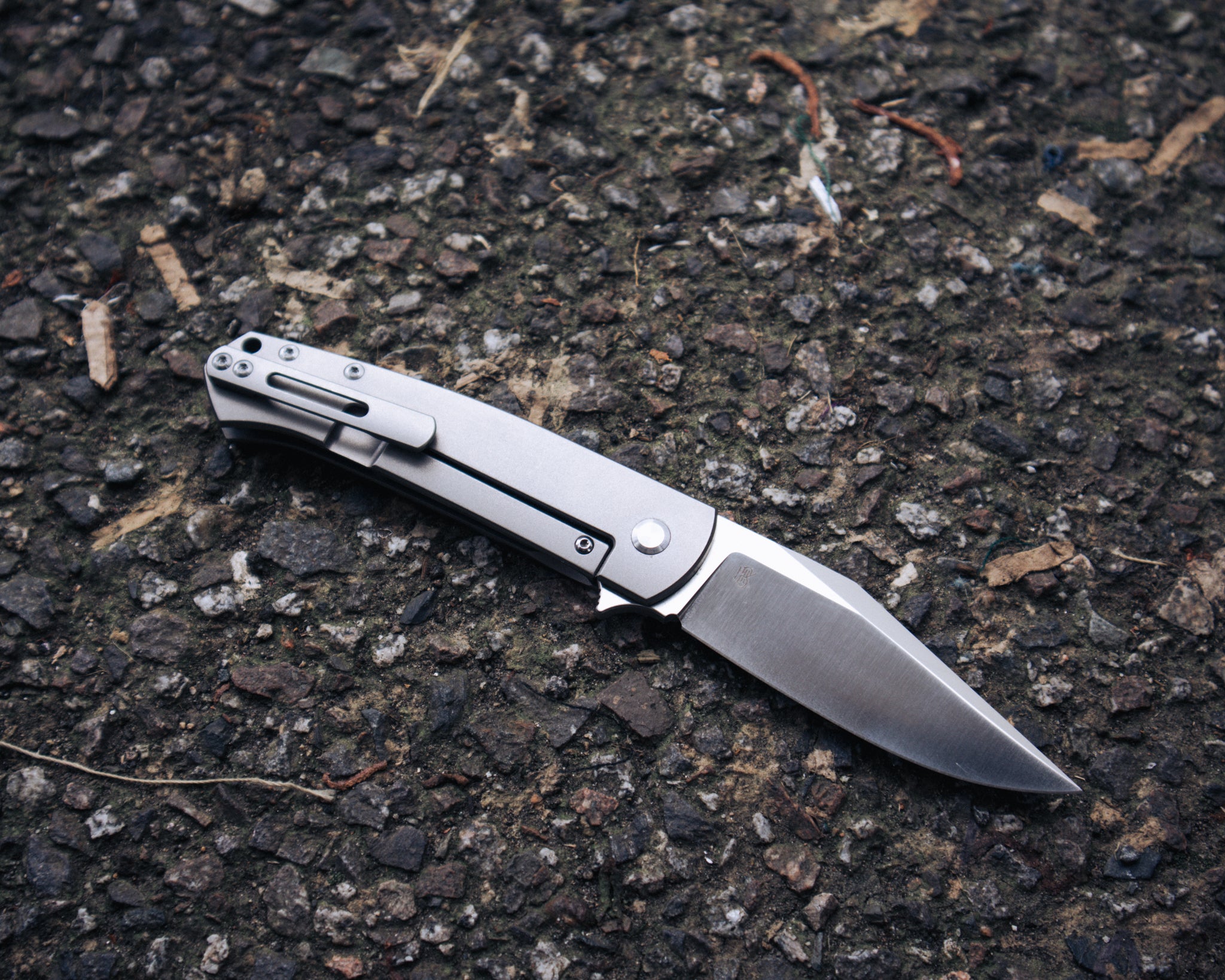 Monterey Bay Knives Pinscher – Titanium / M390