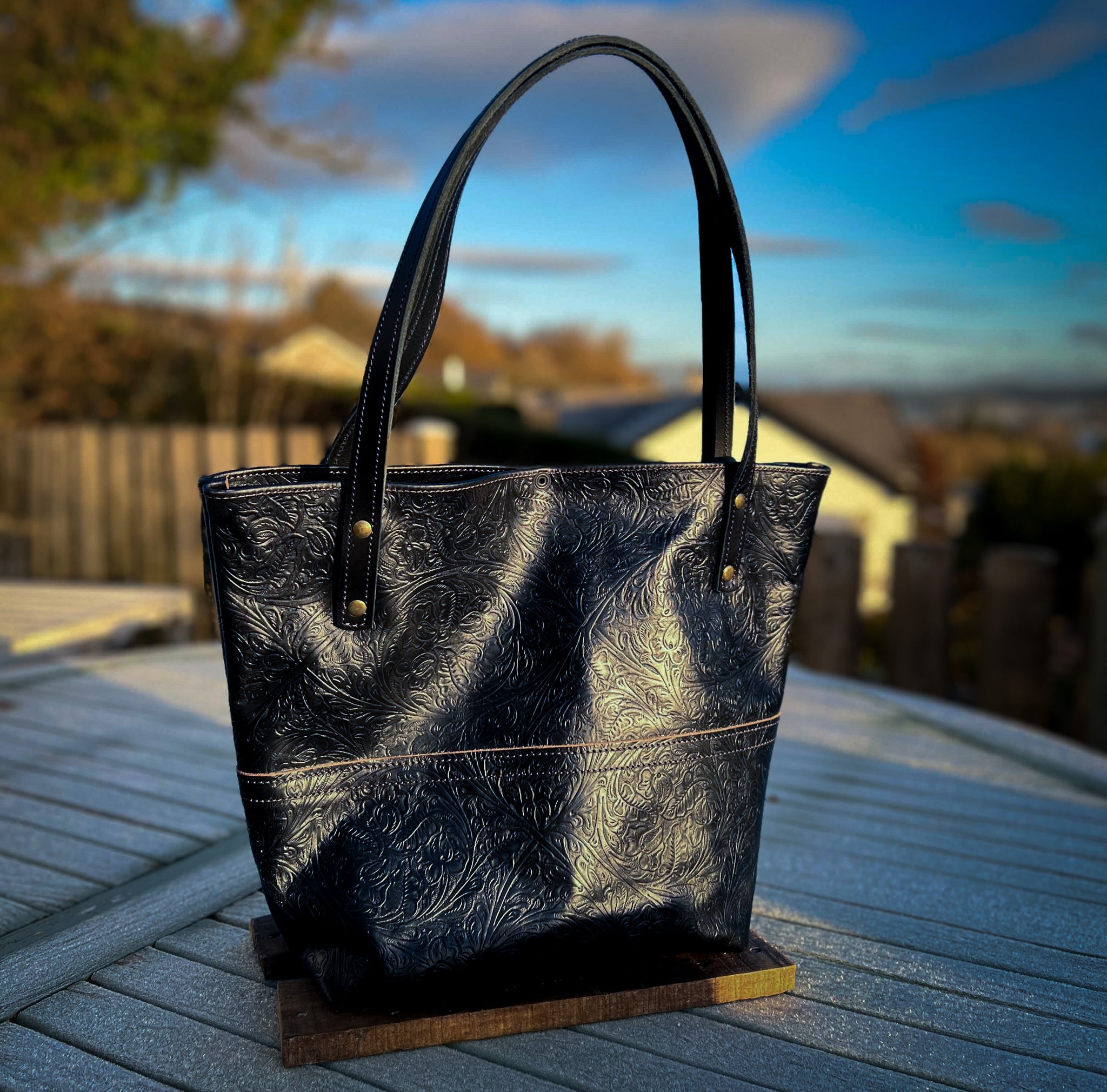 READY-TO-SHIP | The Hebridean Leather Tote