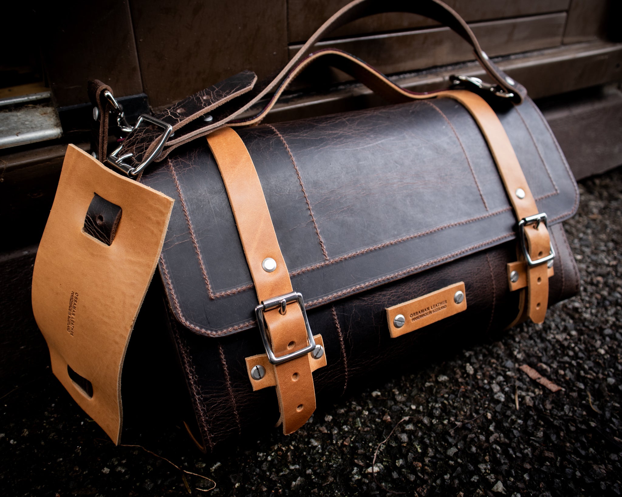 The Outlander - Dark Walnut