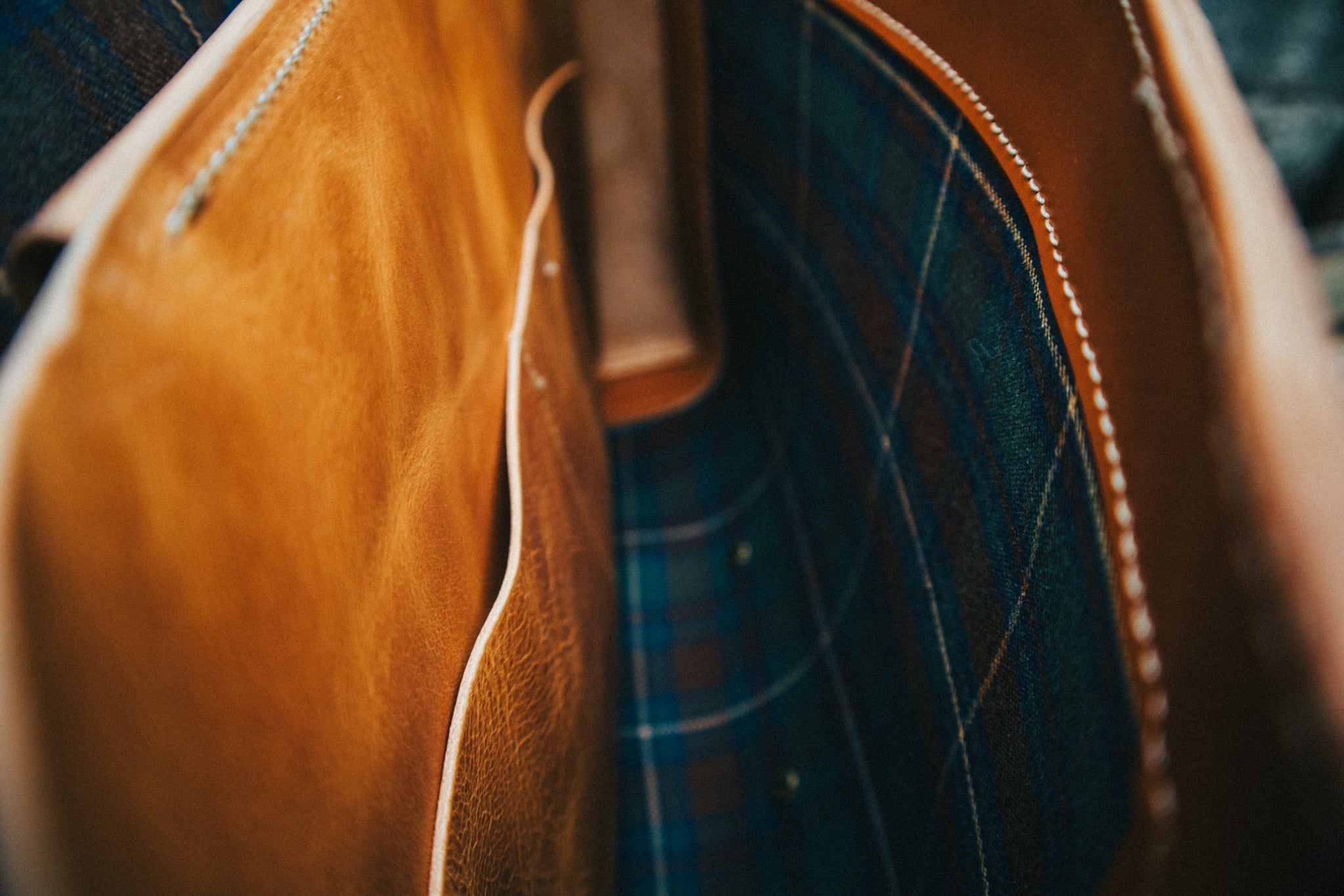 The Bothy Satchel (Compact Outlander)