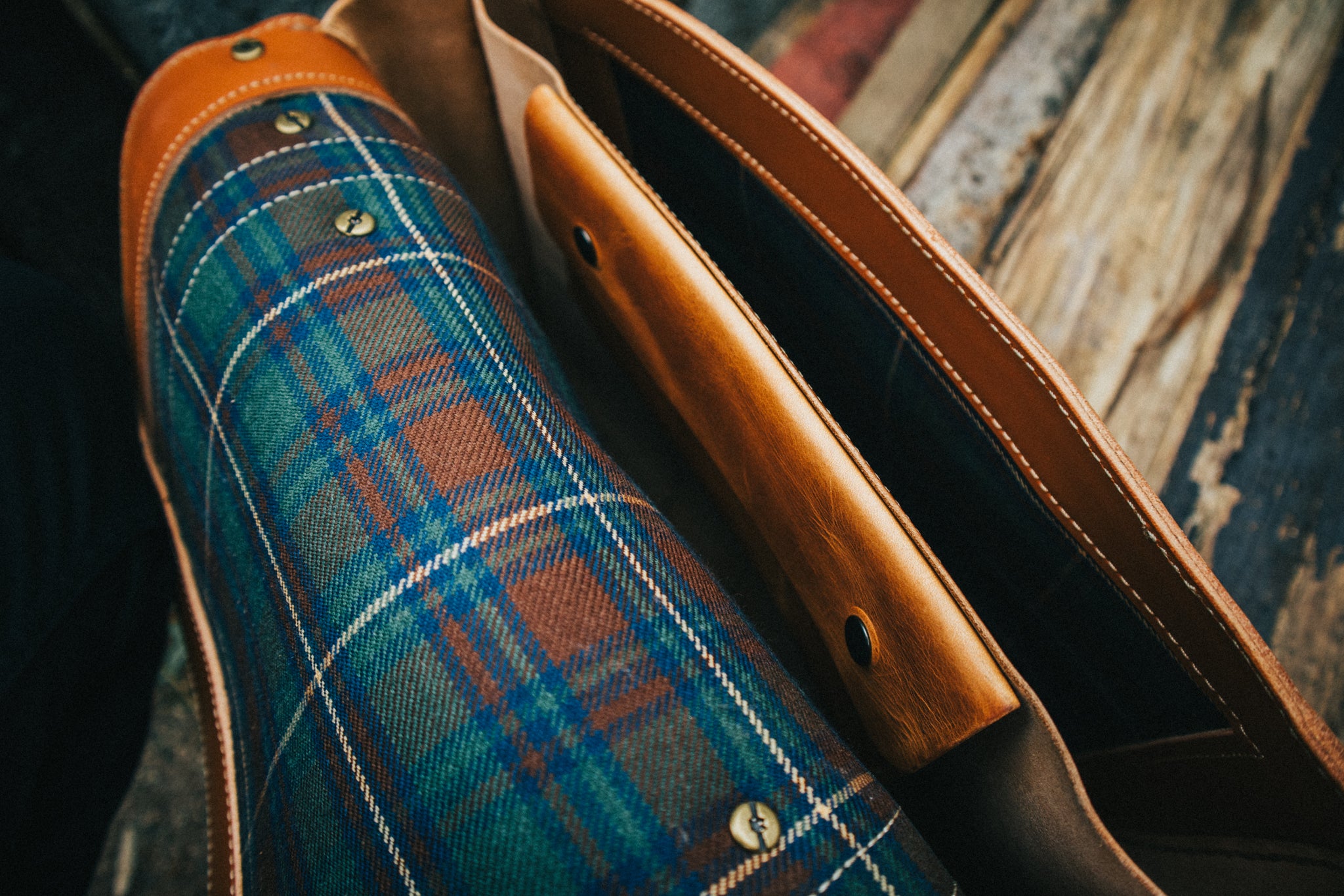 The Bothy Satchel (Compact Outlander)