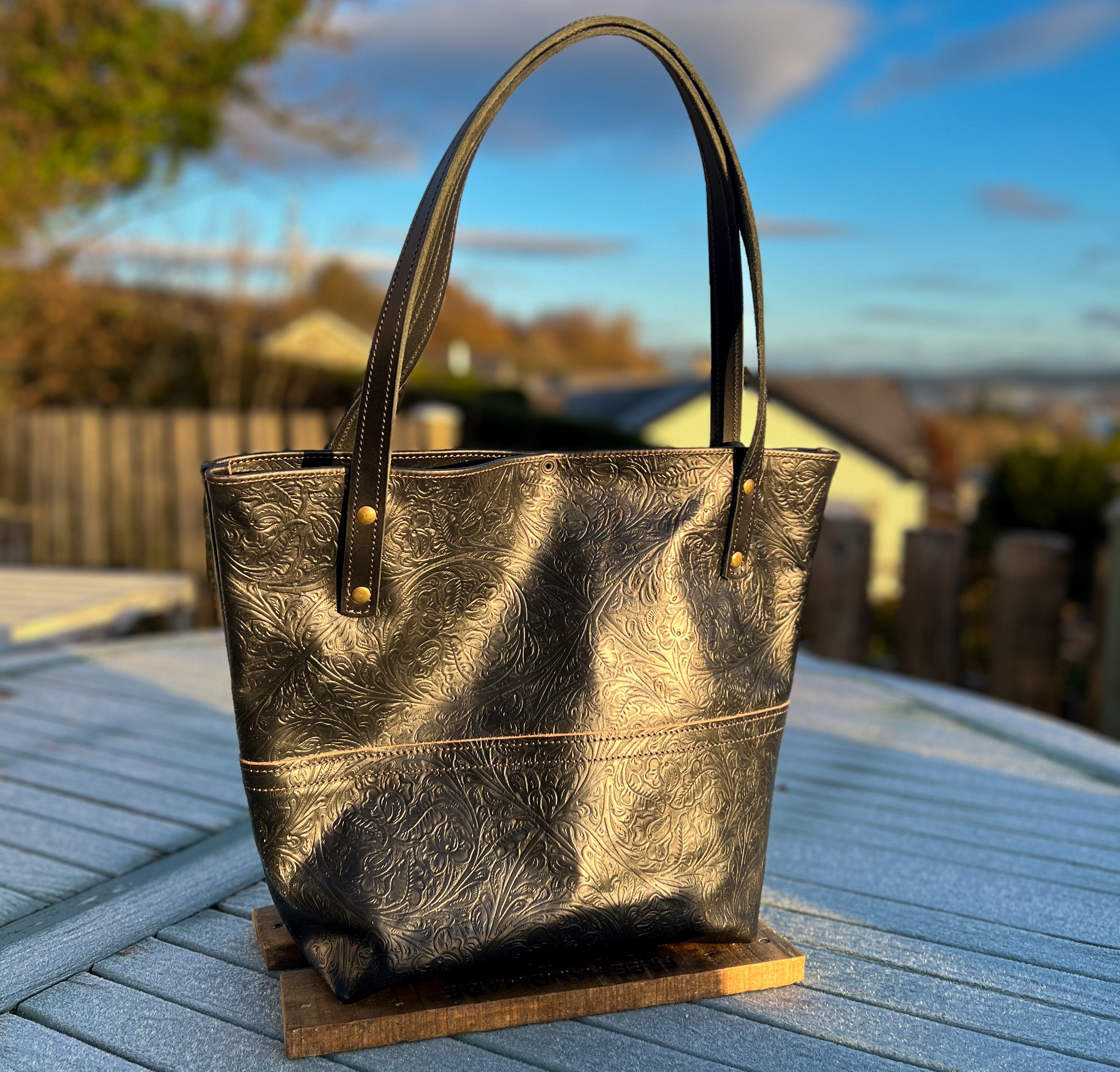 READY-TO-SHIP | The Hebridean Leather Tote