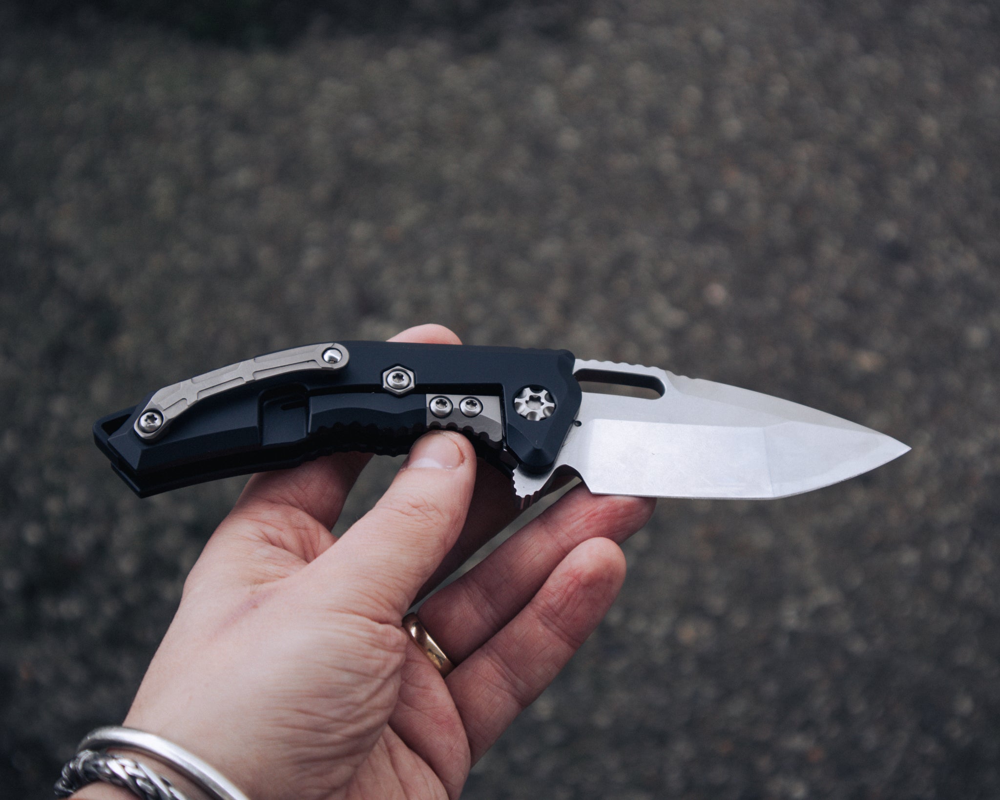 Heretic Knives Medusa (Magnacut, Black Aluminium, Battleworn)
