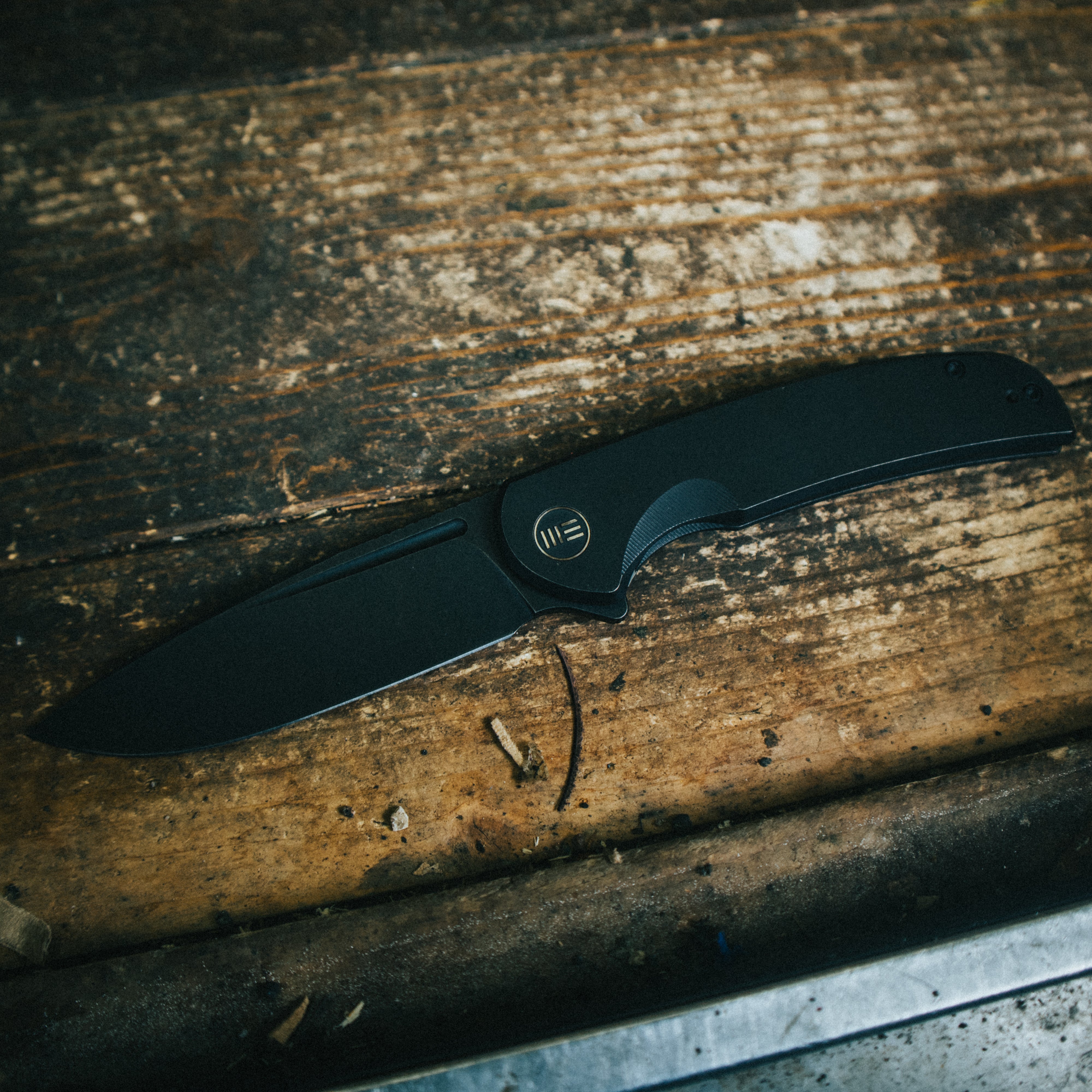 WE Knife Co. Beacon