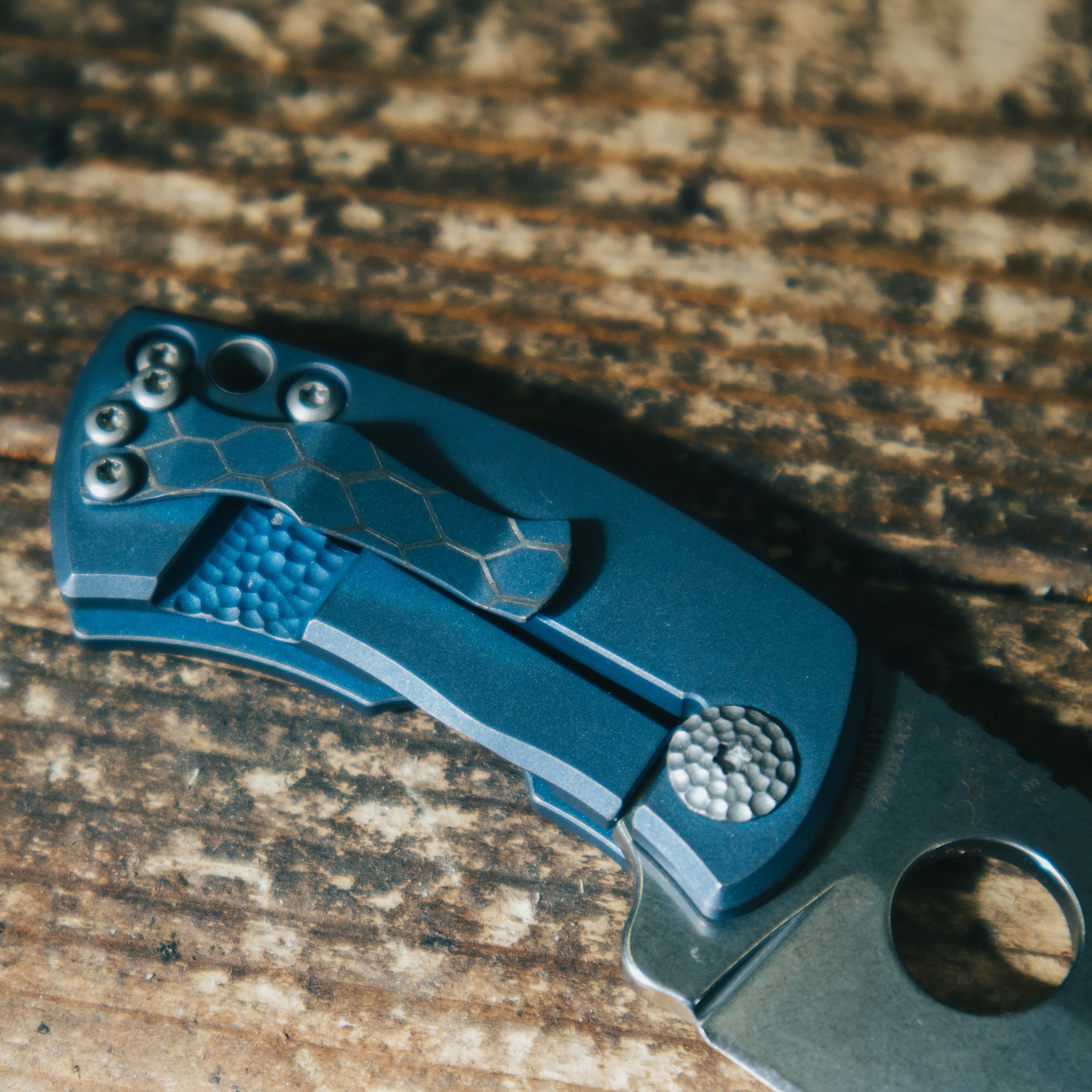 Spyderco McBee Custom Honeycomb