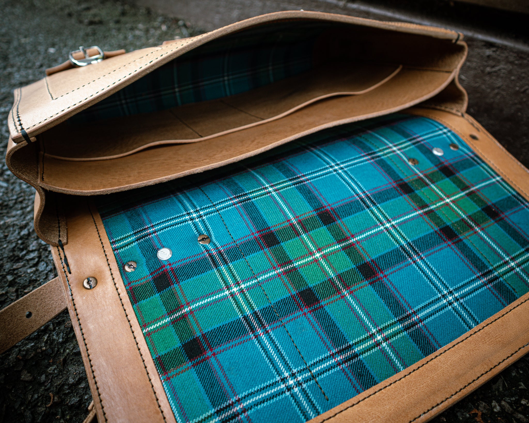 The Outlander Satchel - Hebridean Sand