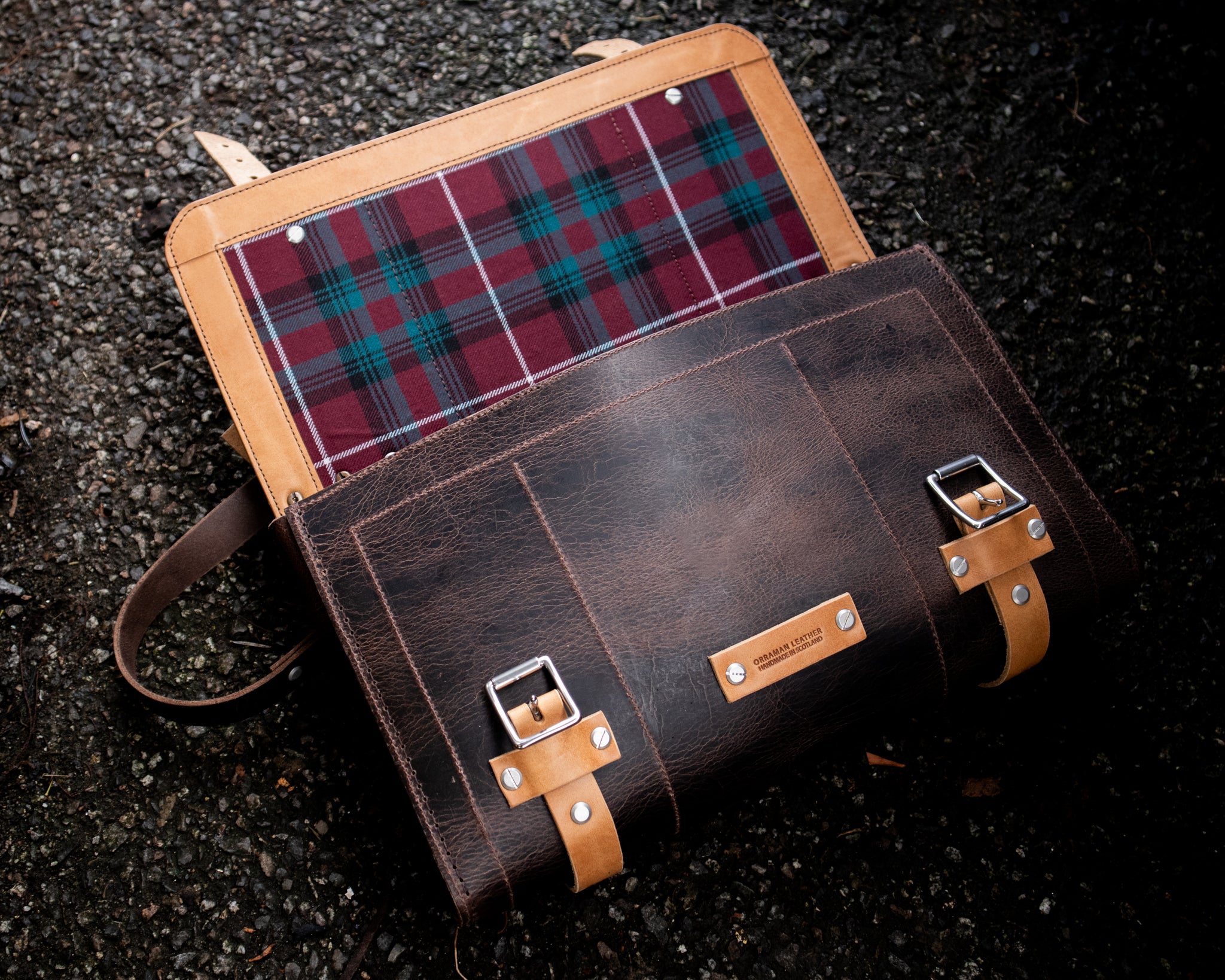 The Outlander - Dark Walnut