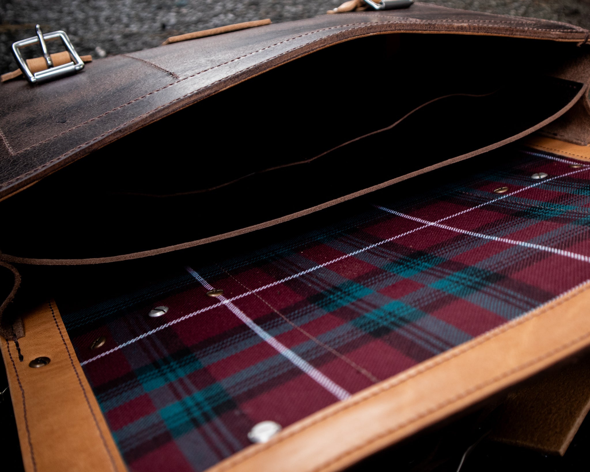 The Outlander - Dark Walnut